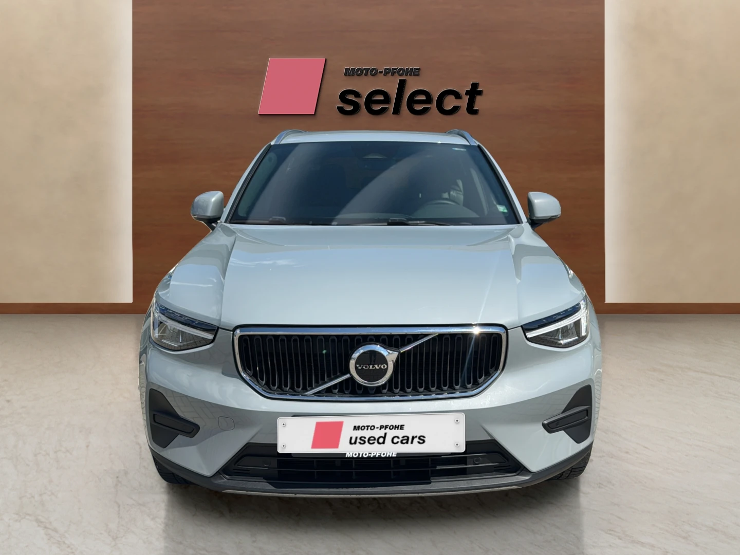 Volvo XC40 2.0 B3, снимка 3 - Автомобили и джипове - 56586779