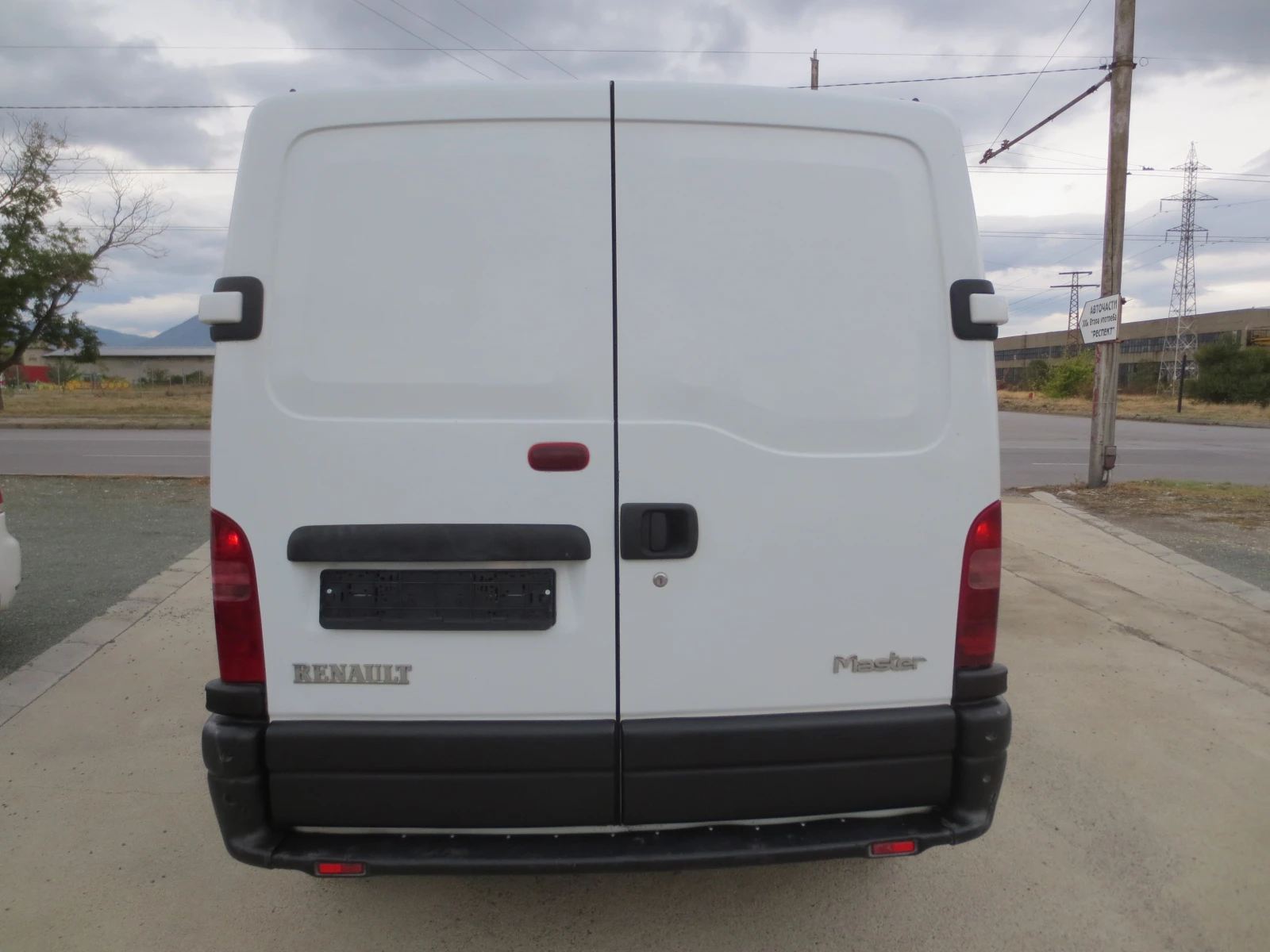 Renault Master 2.2 DCI - изображение 6
