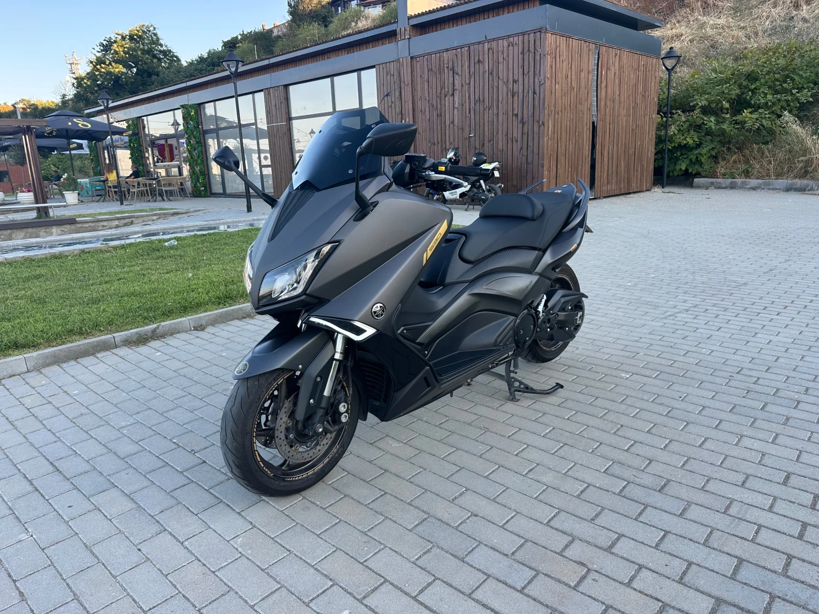 Yamaha T-max 530i, снимка 2 - Мотоциклети и мототехника - 55691477
