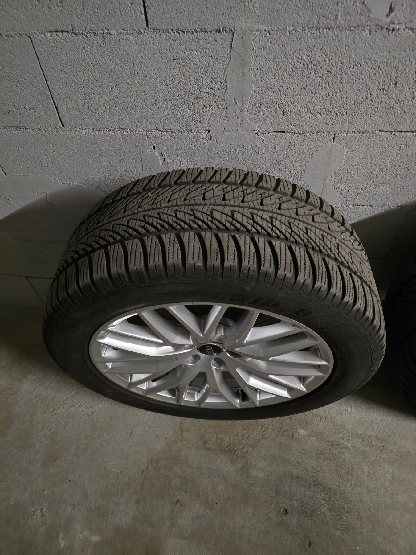 Гуми с джанти Goodyear 285/45R20, снимка 5 - Гуми и джанти - 55681567