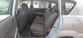 Toyota Corolla verso 1.8i Автоматик 6+ 1места, снимка 13