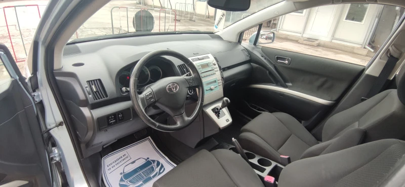 Toyota Corolla verso 1.8i Автоматик 6+ 1места, снимка 12 - Автомобили и джипове - 43339326