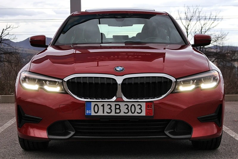 BMW 330 XI* SPORT LINE* LED, снимка 2 - Автомобили и джипове - 43893216