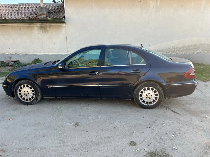 Mercedes-Benz E 270, снимка 7 - Автомобили и джипове - 47608608