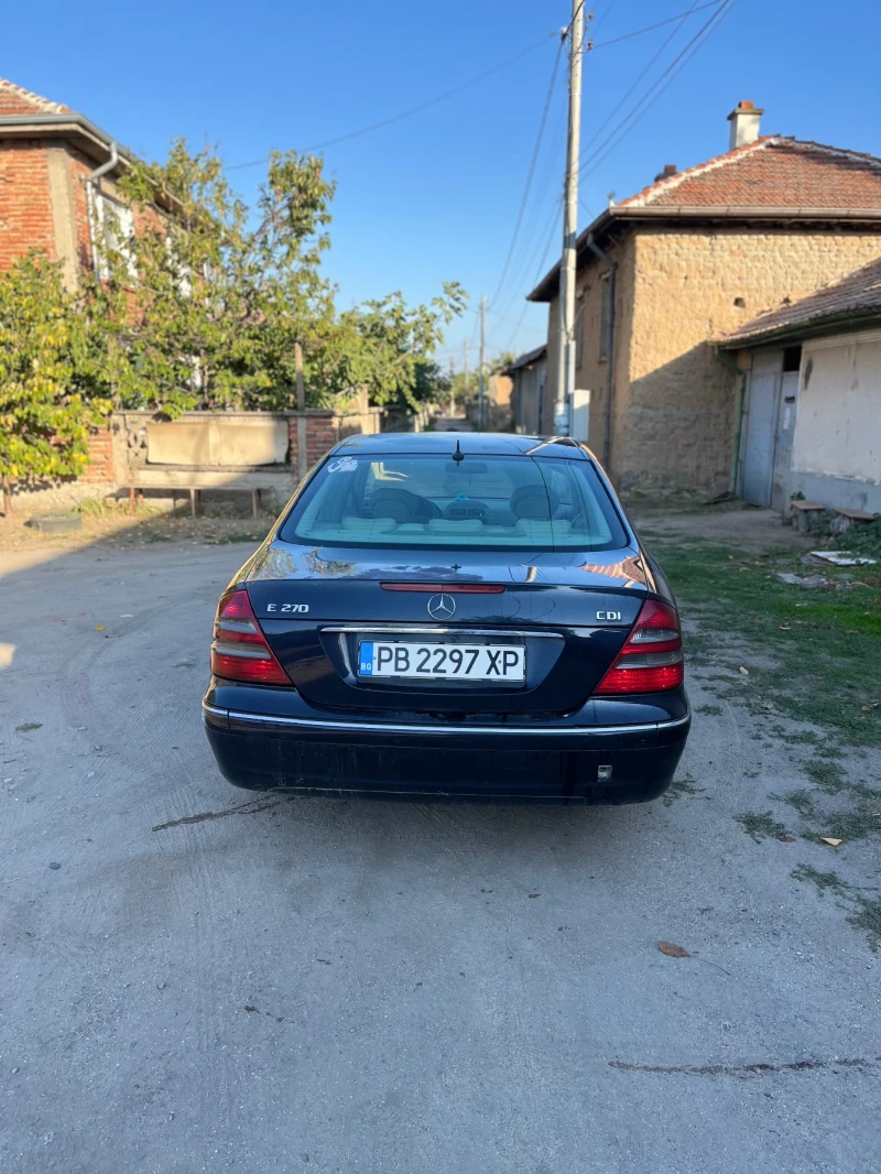 Mercedes-Benz E 270, снимка 6 - Автомобили и джипове - 47608608