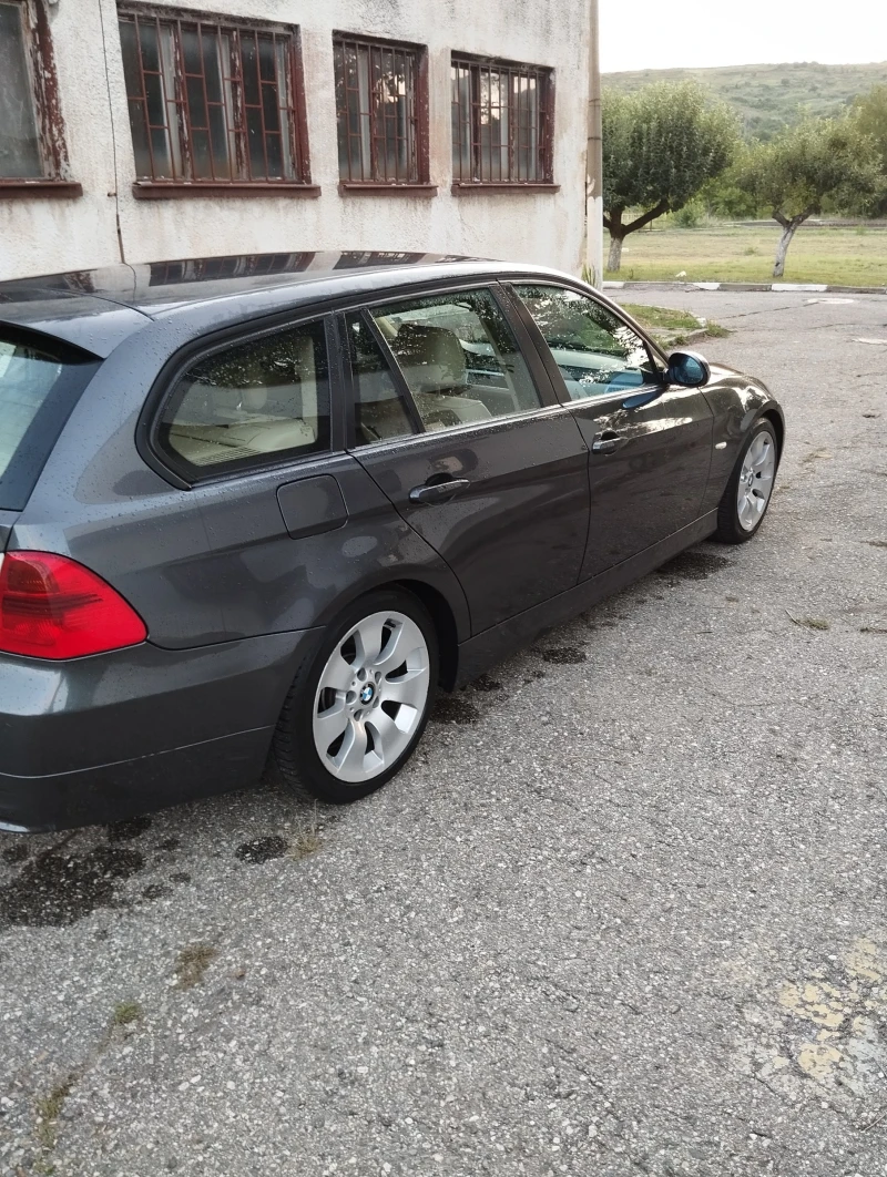 BMW 320, снимка 4 - Автомобили и джипове - 49053996