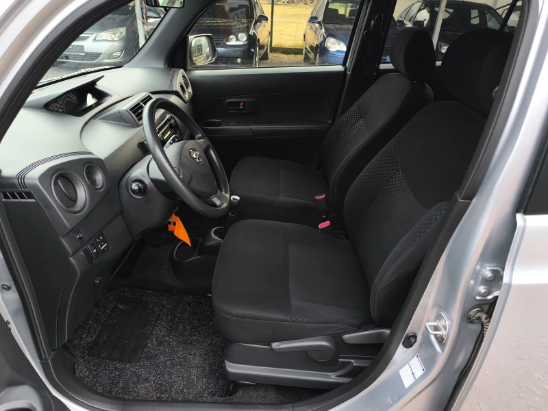 Daihatsu Materia -1.5i-103кс-4х4-КЛИМАТИК-!!!, снимка 9 - Автомобили и джипове - 49310928