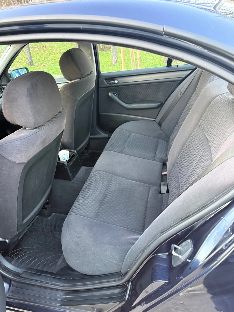 BMW 318, снимка 8 - Автомобили и джипове - 52794937