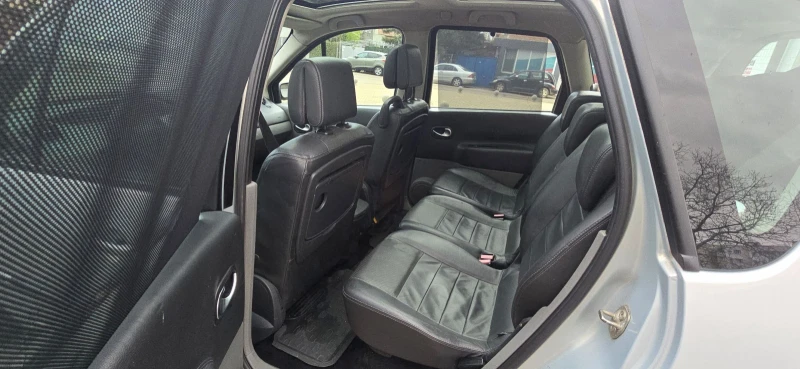 Renault Scenic 1.6 Газов инжекцион , снимка 11 - Автомобили и джипове - 53008905