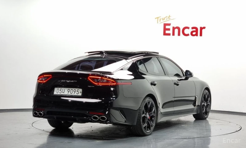 Kia Stinger, снимка 2 - Автомобили и джипове - 53239734