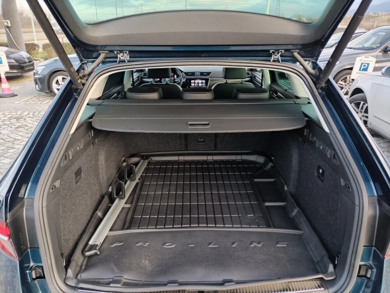 Skoda Superb 2.0 TDI 4x4 DSG 200к.с., снимка 15 - Автомобили и джипове - 53282537