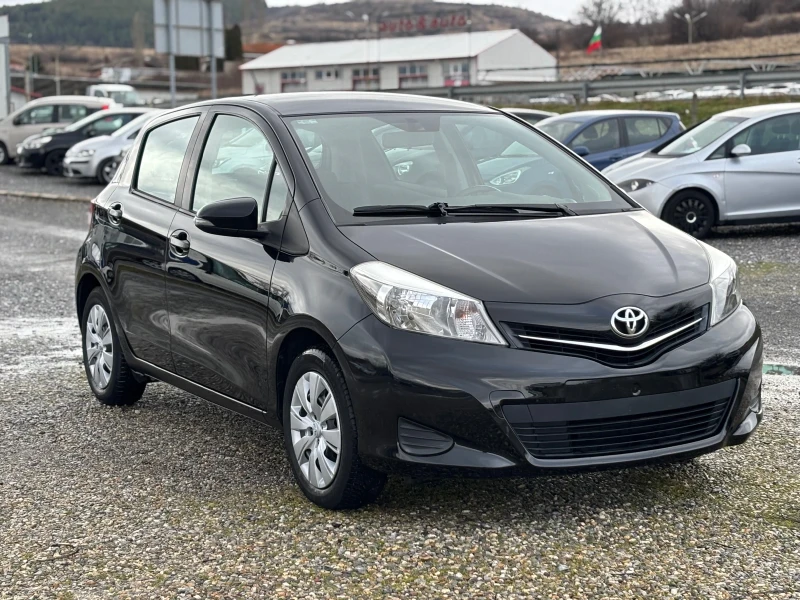 Toyota Yaris 1.0, снимка 3 - Автомобили и джипове - 53386398