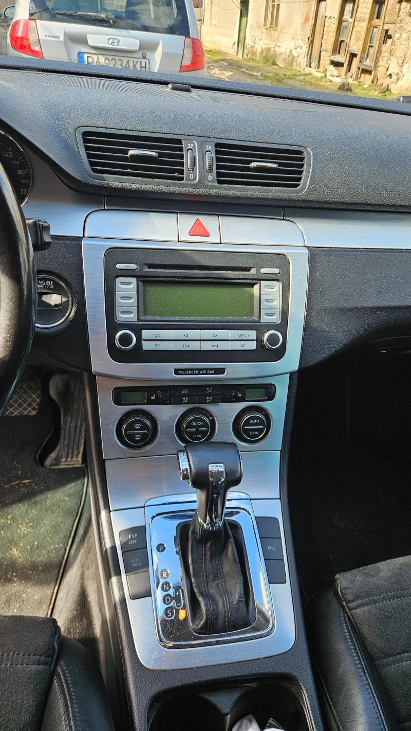 VW Passat, снимка 8 - Автомобили и джипове - 53580201