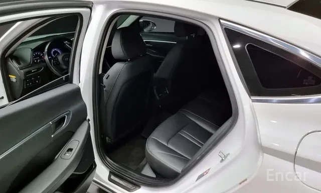 Hyundai Sonata 2.0Lpi, снимка 11 - Автомобили и джипове - 54674977