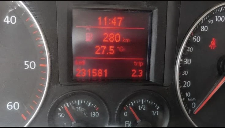 VW Golf 5, снимка 12 - Автомобили и джипове - 54854545
