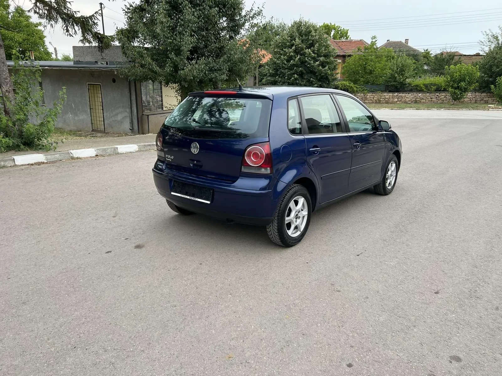 VW Polo 1.2 БЕНЗ КЛИМА ПОДХОДЯЩО ЗА ГАЗ - изображение 7