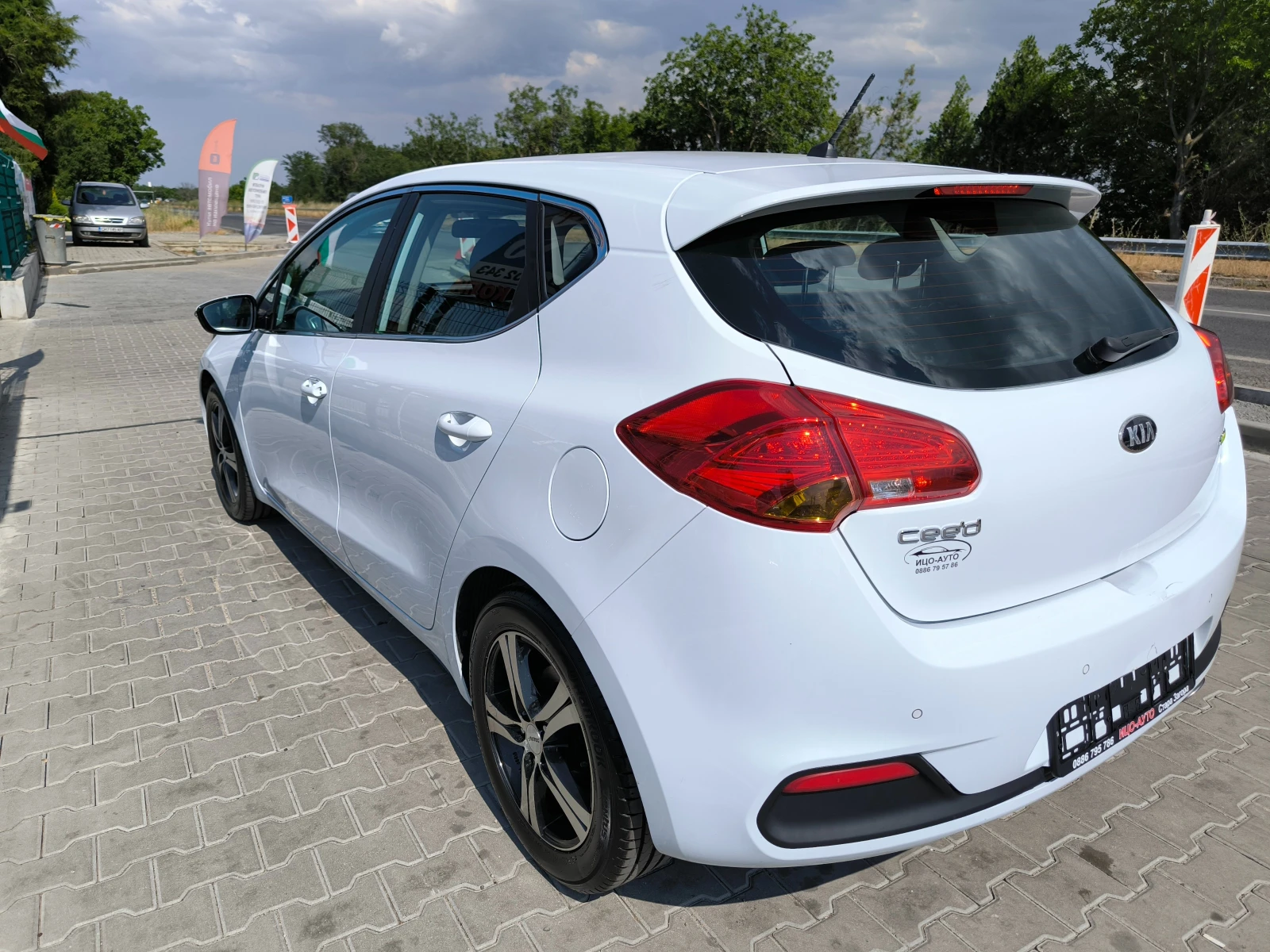 Kia Ceed 1, 6 CRDi-110k.c.6ckop.EBPO 5B! - изображение 4
