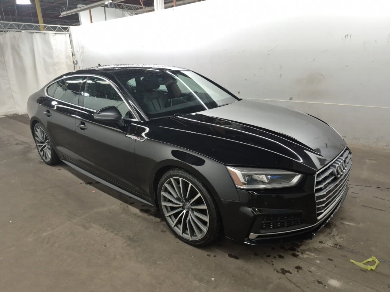 Audi A5 * АВТО КРЕДИТ* ЦЕНА ДО БГ * Сервизна история *  - изображение 2