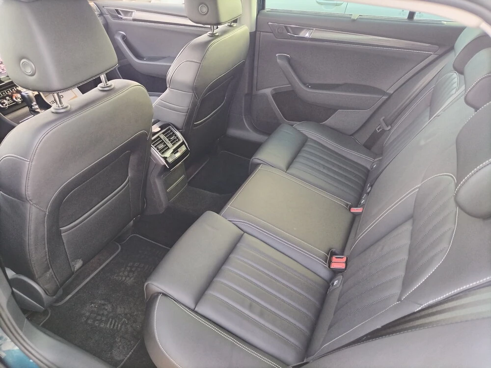Skoda Superb 2.0 TDI 4x4 DSG 200�.�. | Mobile.bg � ����������� 14