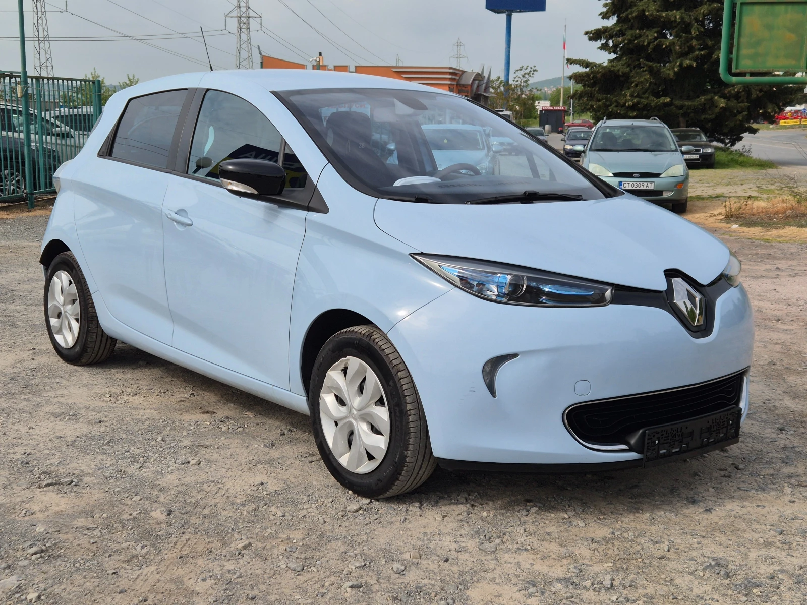 Renault Zoe, снимка 7 - Автомобили и джипове - 53436851