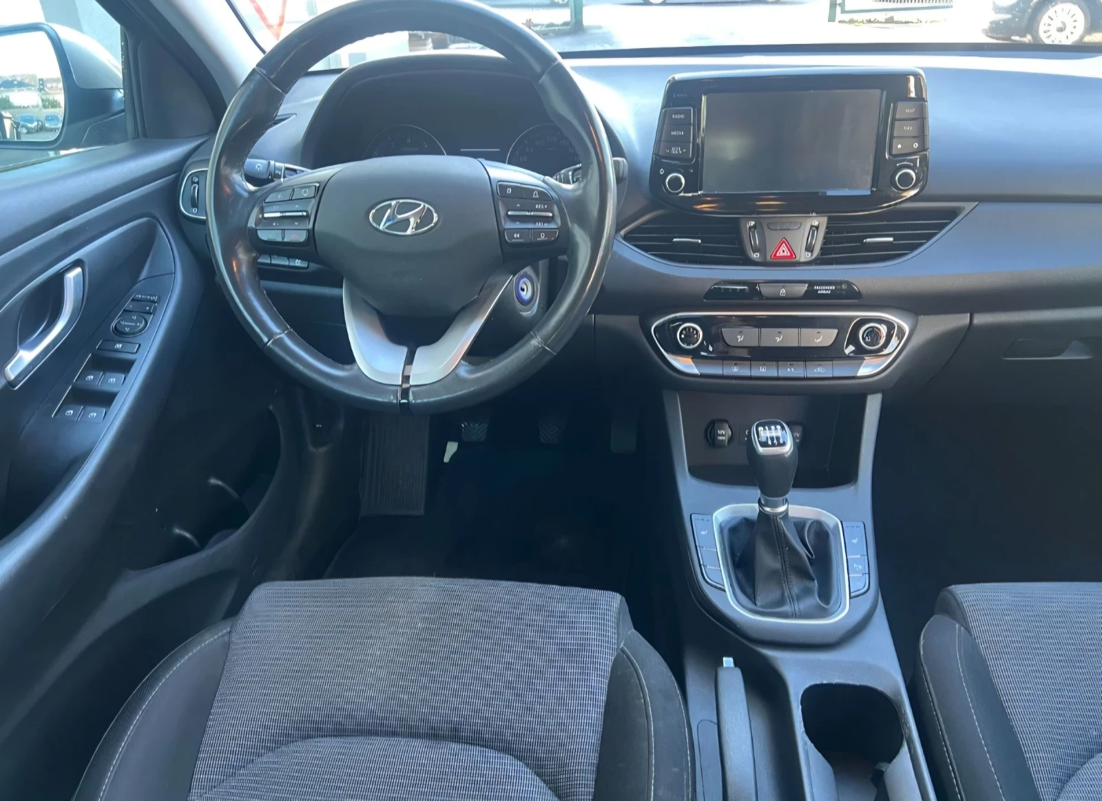 Hyundai I30 1.4 99к.с - изображение 5