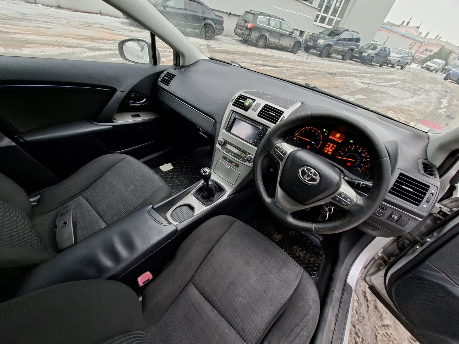 Toyota Avensis На ЧАСТИ, снимка 11 - Автомобили и джипове - 53762438