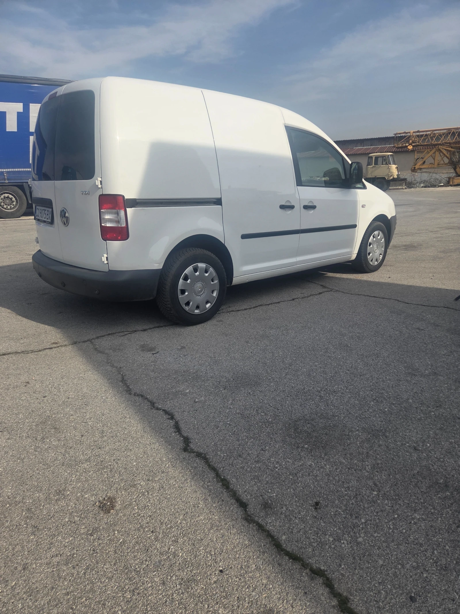 VW Caddy Товарен автомат клима, снимка 3 - Автомобили и джипове - 53809942