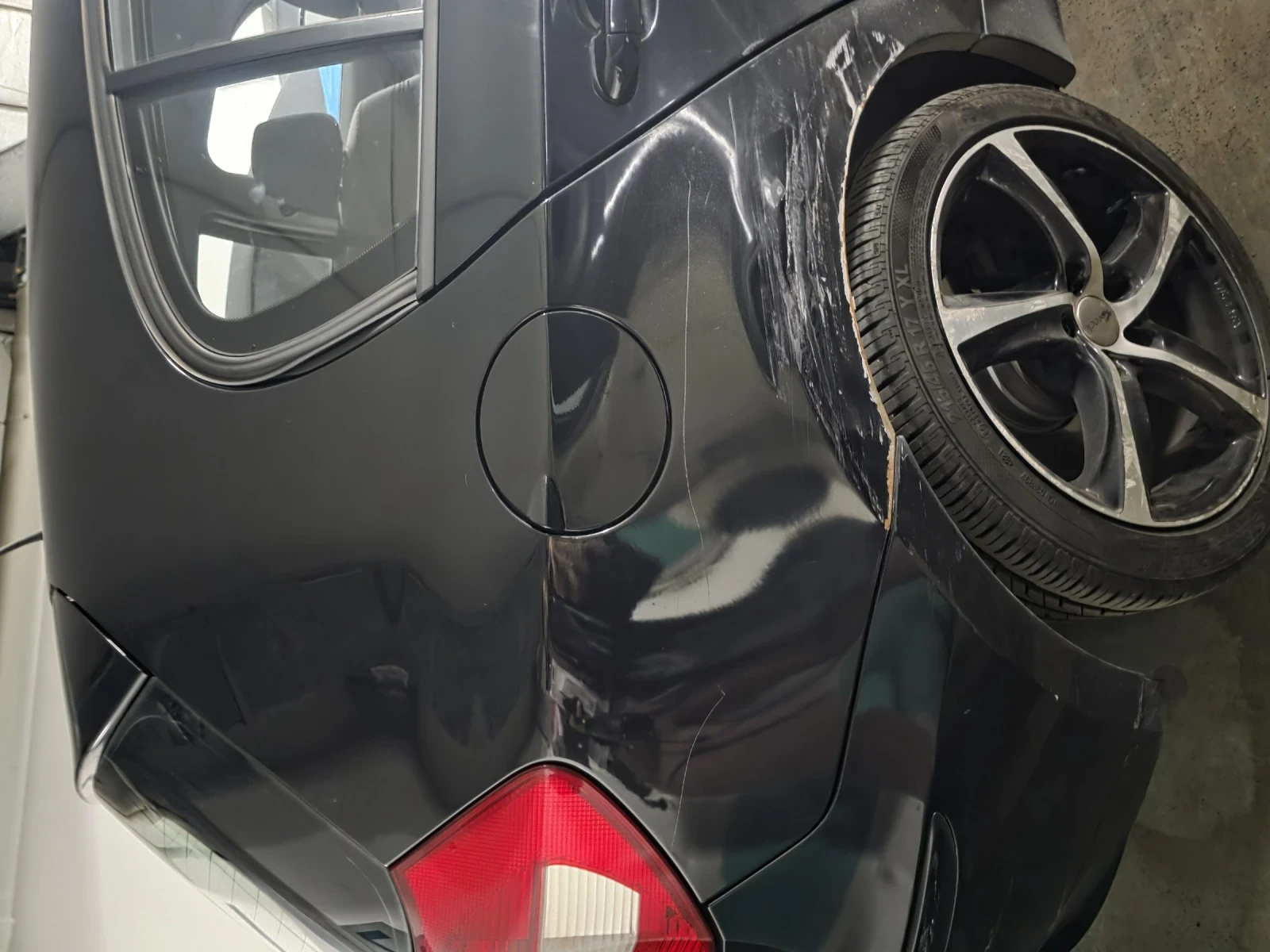 BMW 118 d, снимка 2 - Автомобили и джипове - 54400872