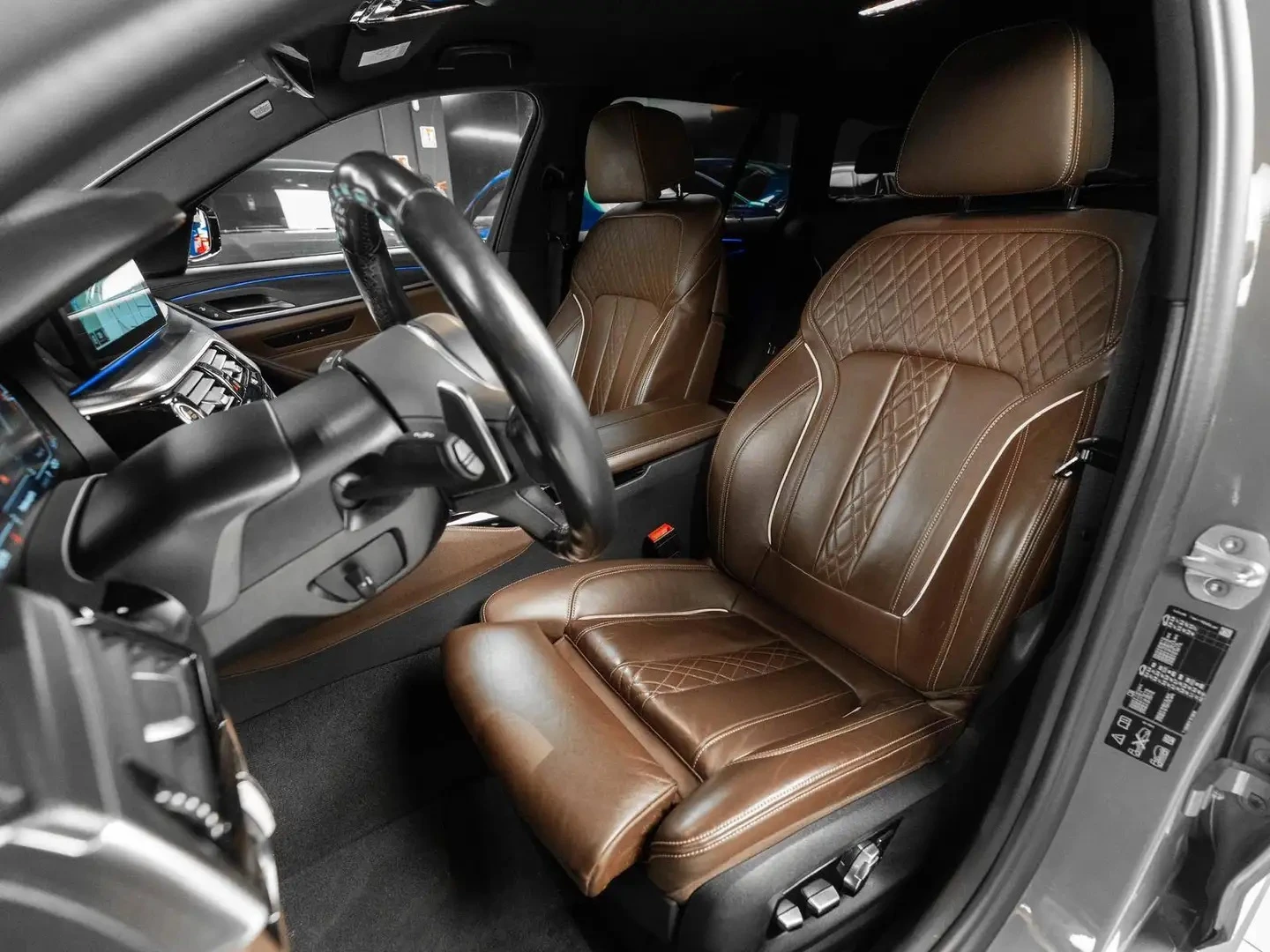 BMW 530 d Touring xDrive M-Pack, снимка 7 - Автомобили и джипове - 54747950