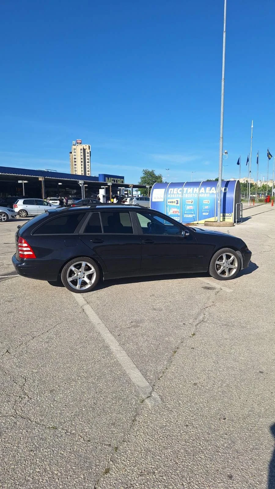 Mercedes-Benz C 220, снимка 2 - Автомобили и джипове - 54795022
