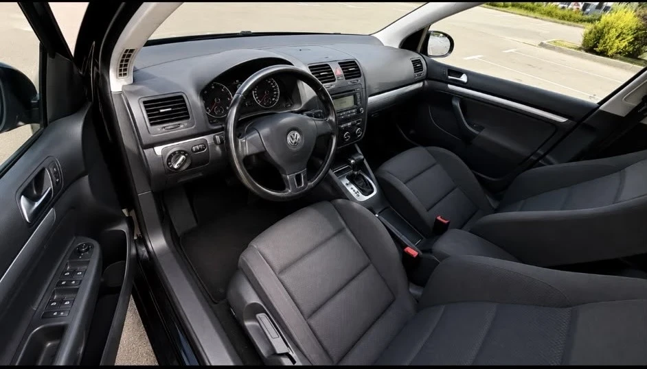 VW Golf 5, снимка 8 - Автомобили и джипове - 54854545