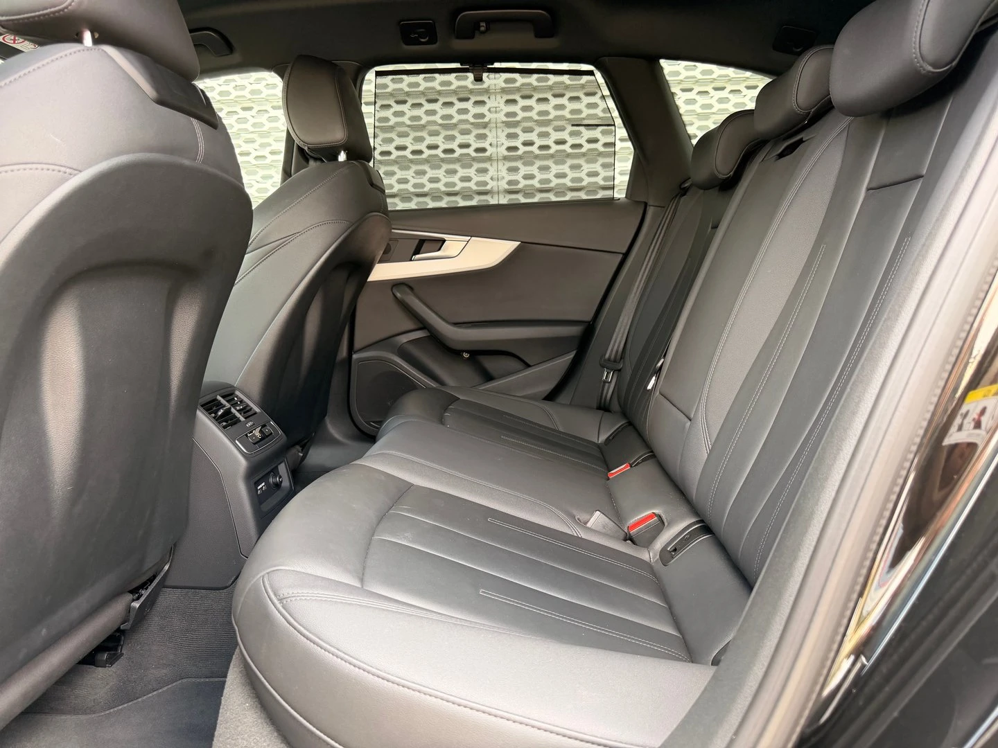 Audi A4, снимка 12 - Автомобили и джипове - 55347151