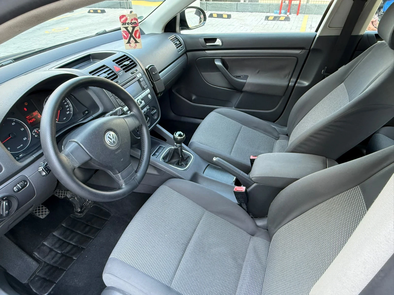 VW Golf 1.9TDI 105коня, снимка 9 - Автомобили и джипове - 55434504