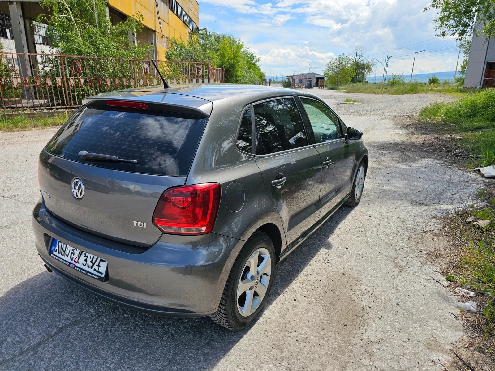 VW Polo, снимка 4 - Автомобили и джипове - 55596804
