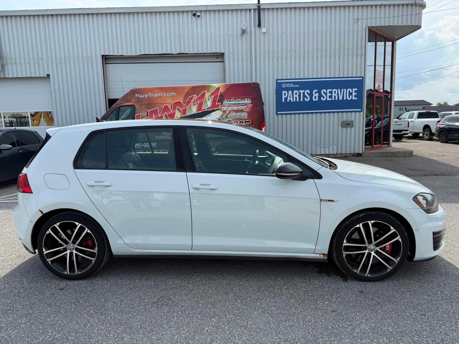 VW Golf Performance DSG / КОЖА / ПАНОРАМА , снимка 3 - Автомобили и джипове - 55832641