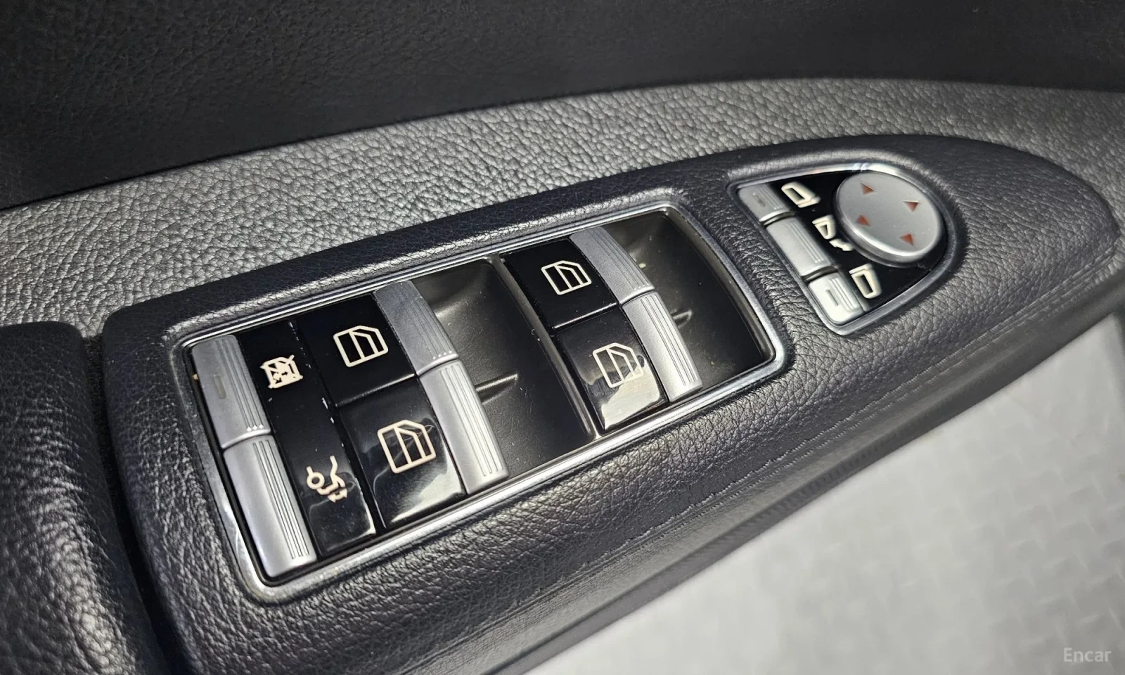 Mercedes-Benz S 350 Реални километри\ТОП ЦЕНА, снимка 14 - Автомобили и джипове - 56232432