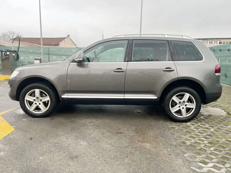 VW Touareg, снимка 4 - Автомобили и джипове - 48099113