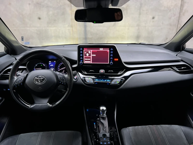 Toyota C-HR GR Sport/с Гаранция/Обслужен/1.8 Hybrid, снимка 10 - Автомобили и джипове - 48212487