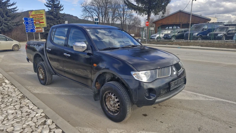 Mitsubishi L200 2.5 4x4 Климатик, снимка 2 - Автомобили и джипове - 48879605