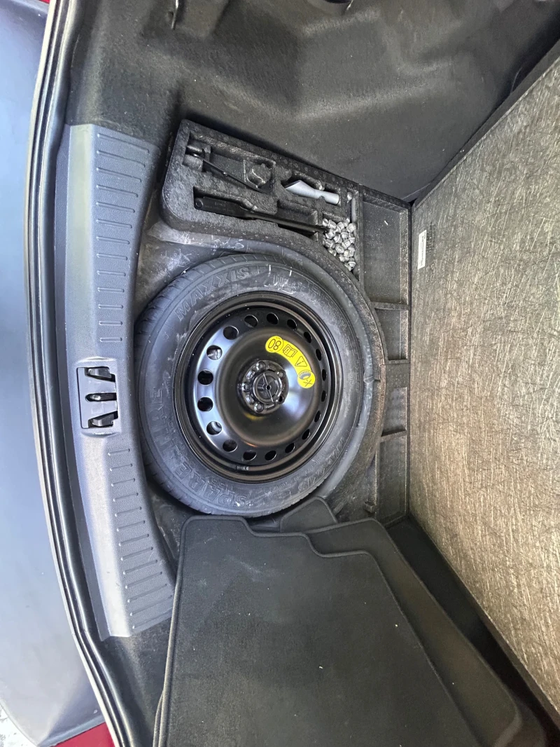 Ford Kuga Avangard, снимка 9 - Автомобили и джипове - 52415171