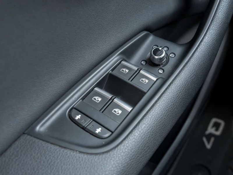 Audi Q7 2021 360 cam quattro Technik * CARFAX * , снимка 15 - Автомобили и джипове - 53122089