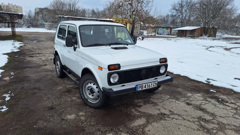 Lada Niva 1.7 LPG, снимка 4 - Автомобили и джипове - 53338830