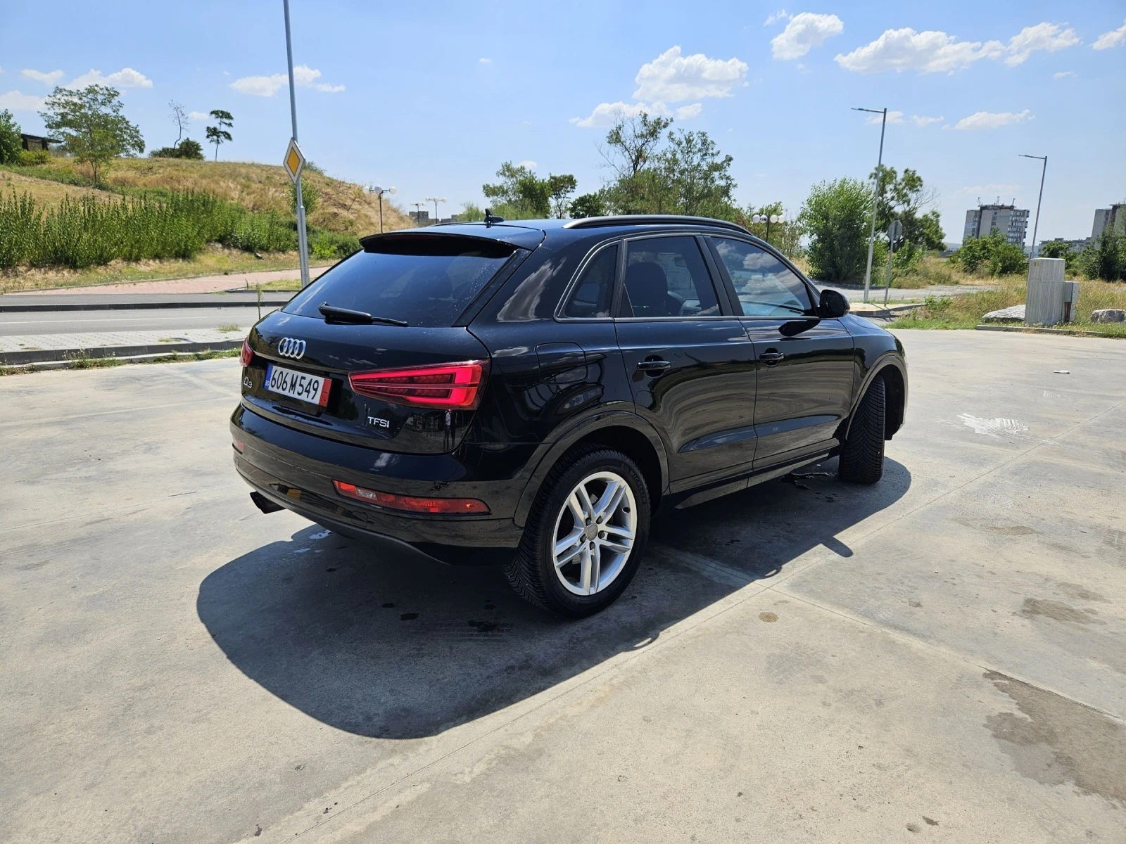 Audi Q3 2.0TFSI S-LINE PREMIUM PANORAMA ЛИЗИНГ РЕГИСТРИРАН - изображение 4