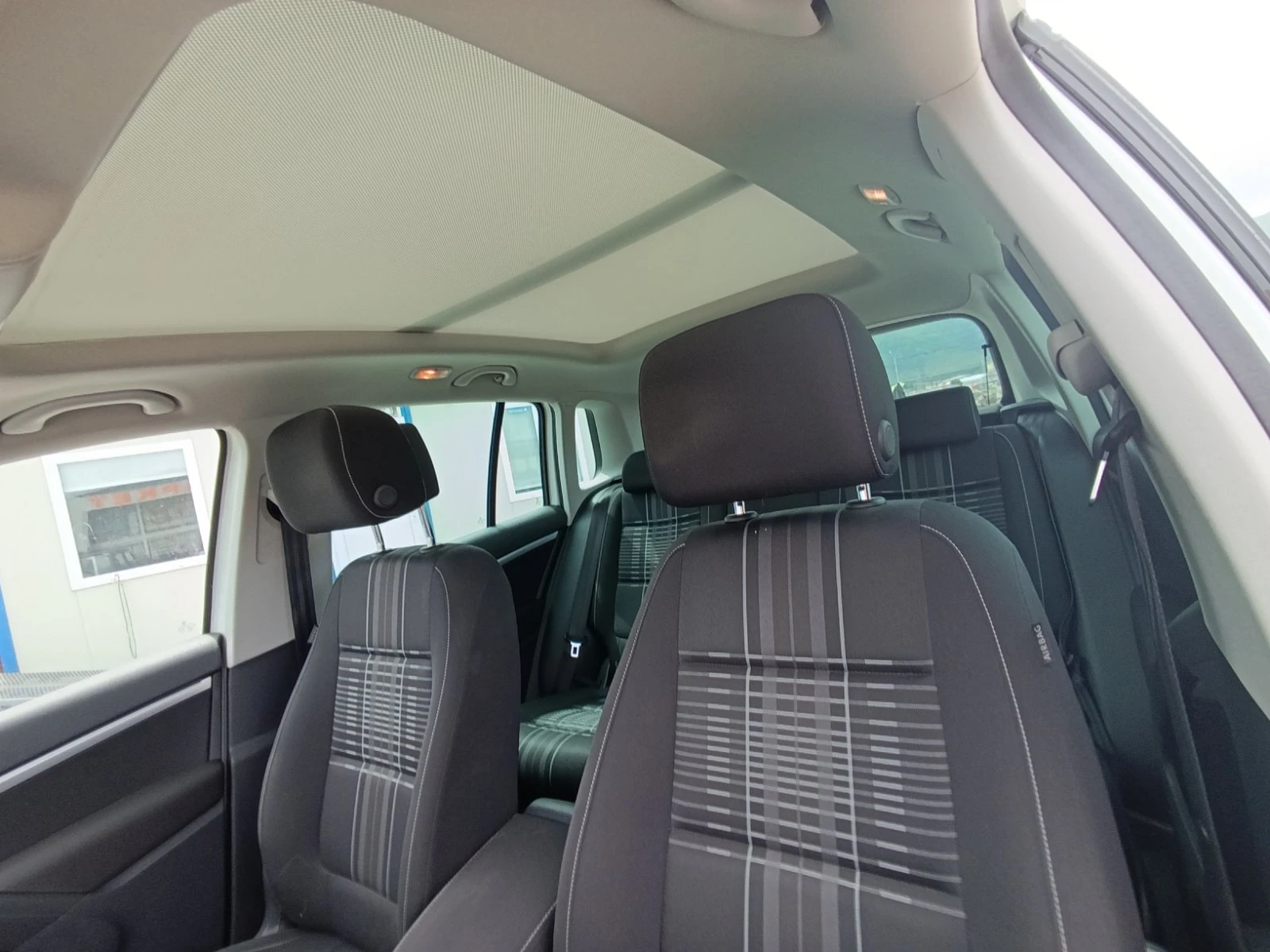 VW Tiguan 2.0 TDI Lounge Sport & Style BlueMotion Tech | Mobile.bg   14