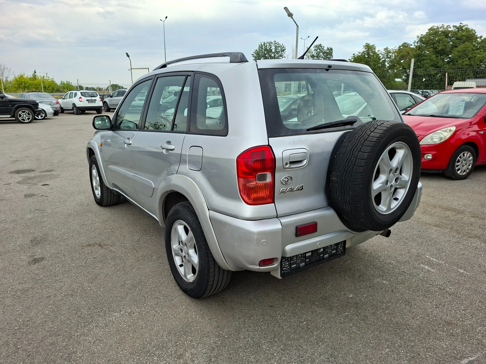 Toyota Rav4 2.0i КЛИМА - изображение 3