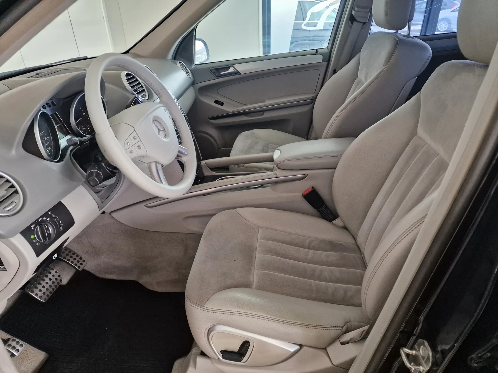 Mercedes-Benz ML 280 3.0 190kc 4MATIC TOP - изображение 10