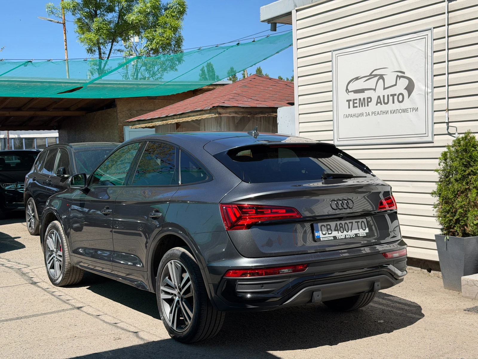Audi Q5 Sportback 40TDI quattro S line* С ПЪЛНА ИСТОРИЯ, снимка 5 - Автомобили и джипове - 53295286