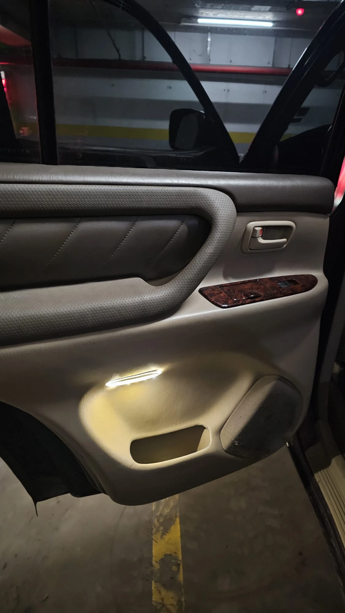 Toyota Land cruiser * РЪЧНИ СКОРОСТИ!* , снимка 8 - Автомобили и джипове - 53804526