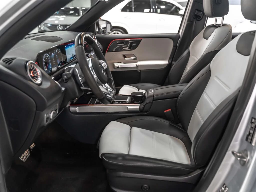 Mercedes-Benz GLB35AMG Burmester| 360| Подгрев| ALCANTARA, снимка 6 - Автомобили и джипове - 54876163