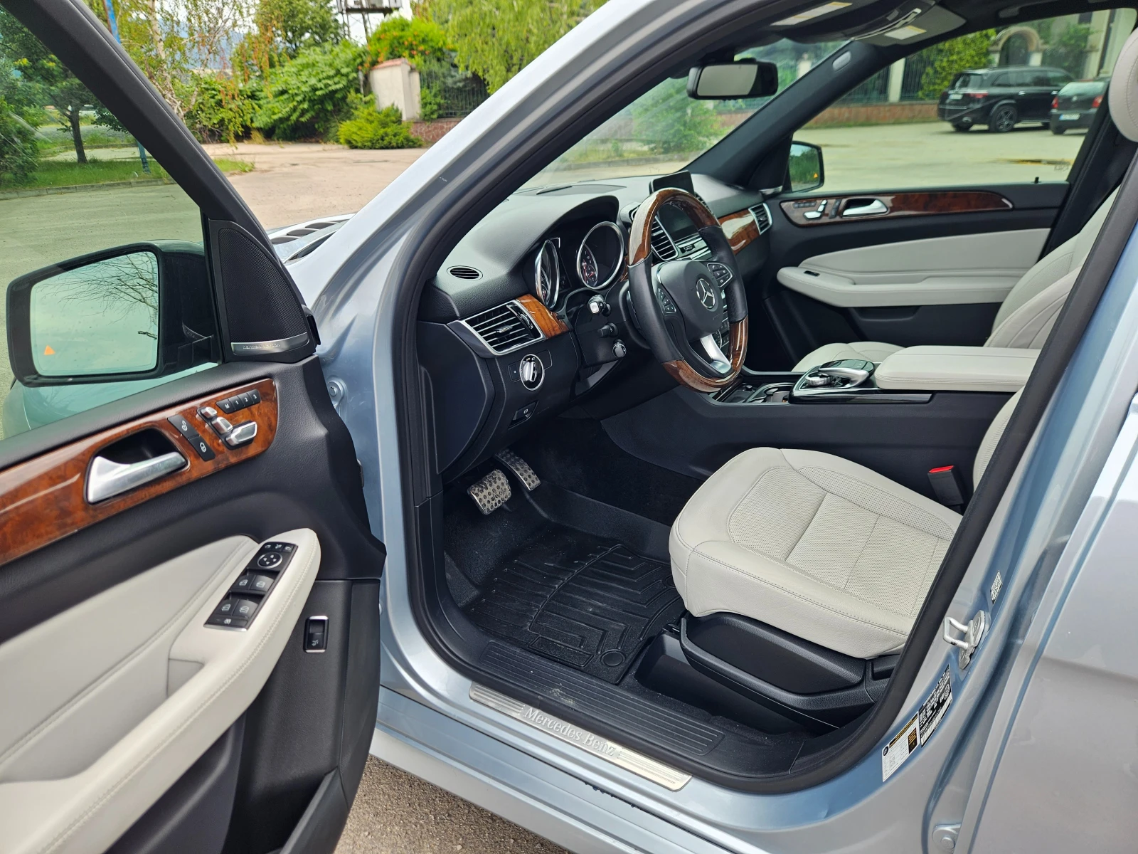 Mercedes-Benz GLE 400 AMG ПАКЕТ/ЛИЗИНГ, снимка 7 - Автомобили и джипове - 55134634